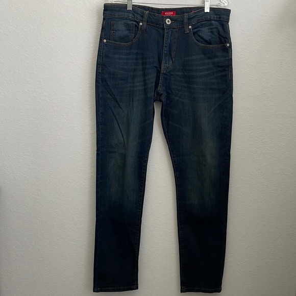 Guess Jeans - Picture 2 of 11
